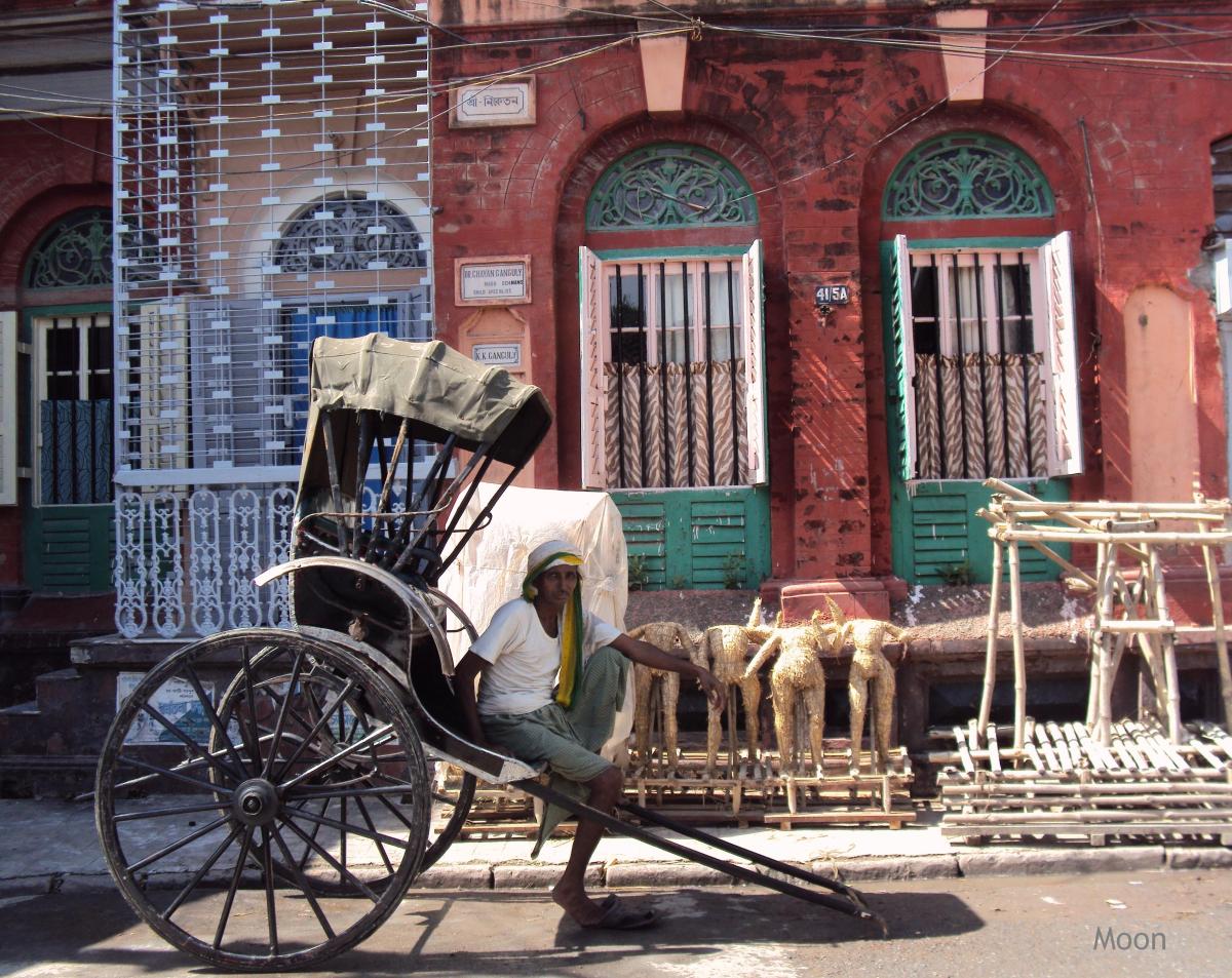 Hand-pulled rickshaw in Kolkata