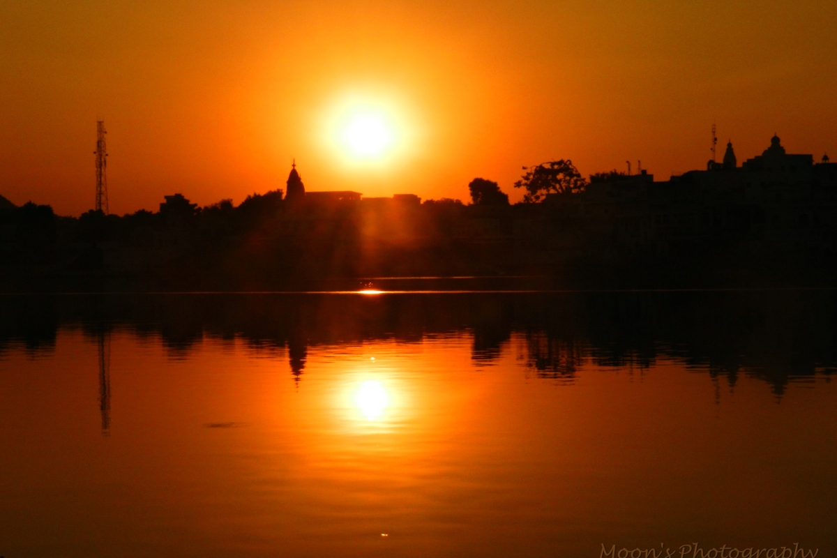 pushkar sunset, Sunset at Holy Lake, Pushkar, Rajasthan