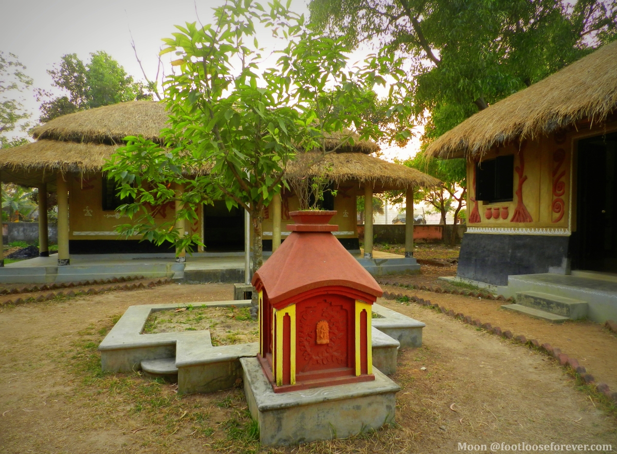 tribal cottages, Srijani Shilpagram, Shantiniketan