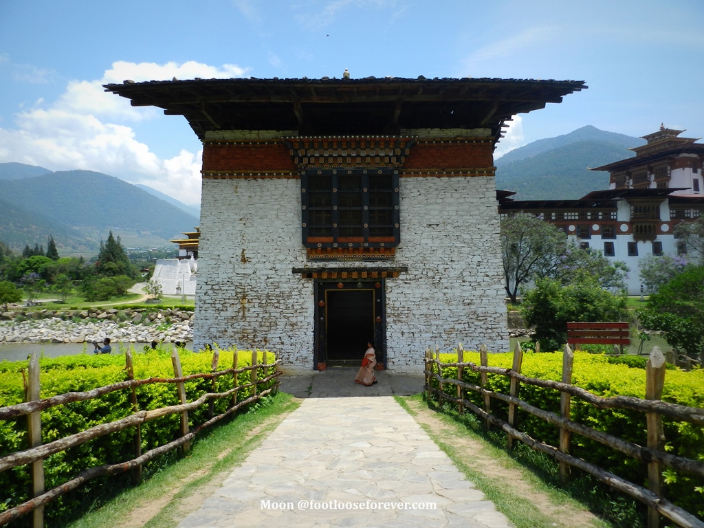 punakha monastery gate, punakha, bhutan