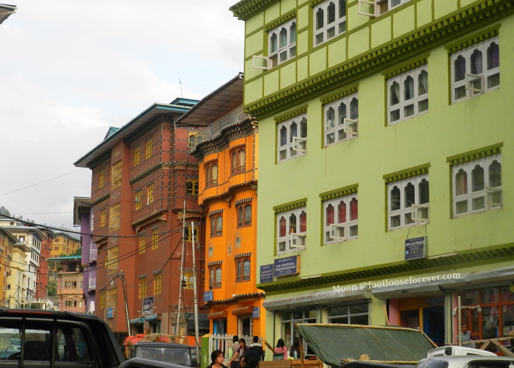 houses in thimphu, happy colors, 