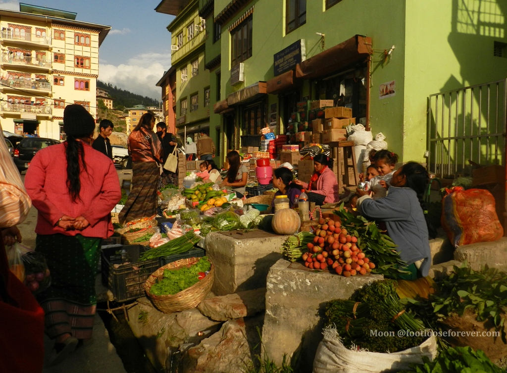 vegetable market, thimphu, bhutan