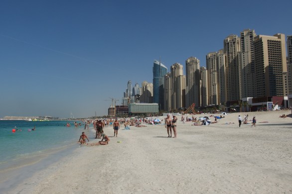dubai beaches, dubai skyline